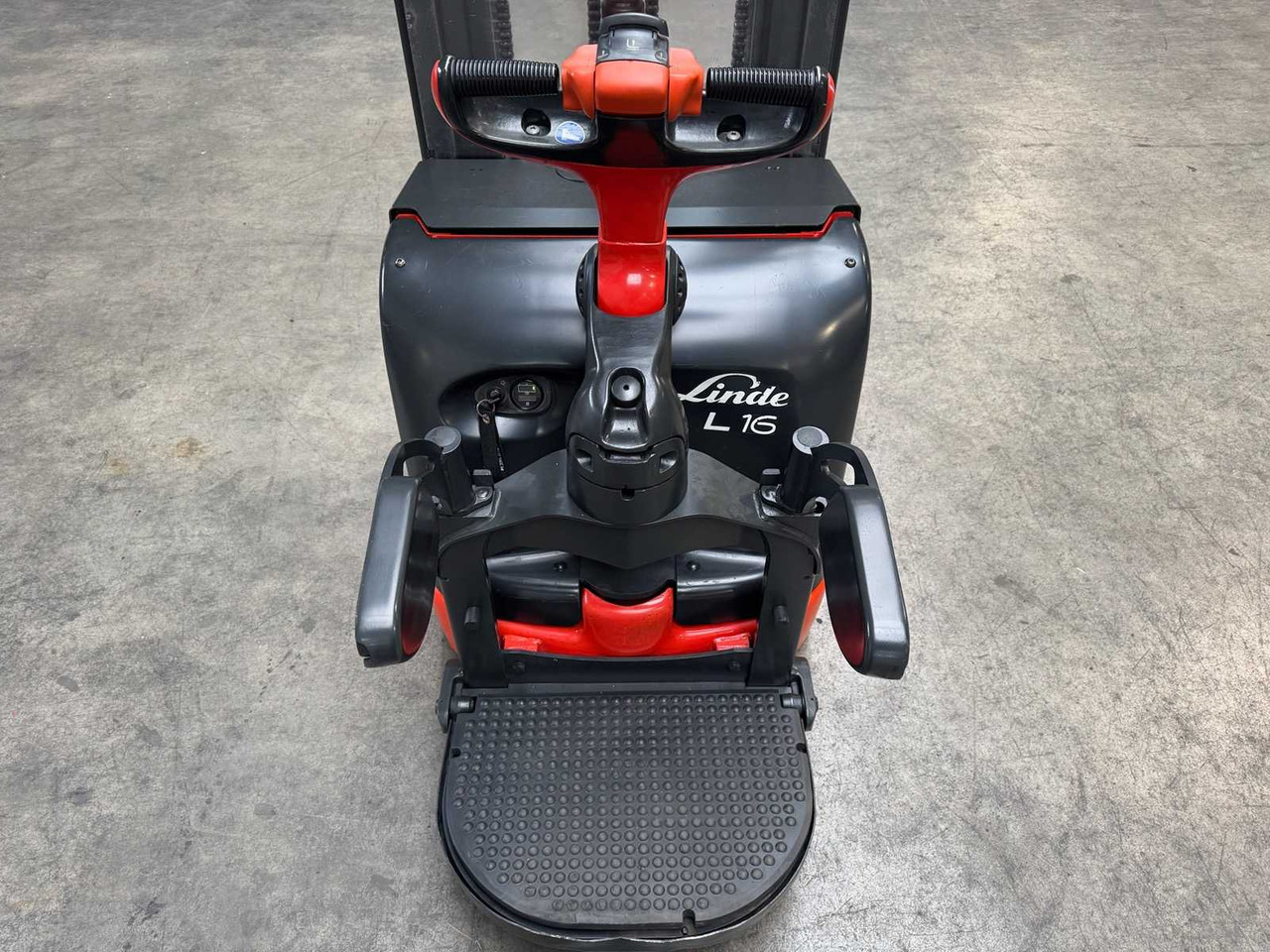 Forklift 2012 SERVICE +UVV 09/2026 LINDE L16AP 1.600KG TRIPLEX 470CM PALLET TRUCK ANT 4.430 HOURS: picture 8