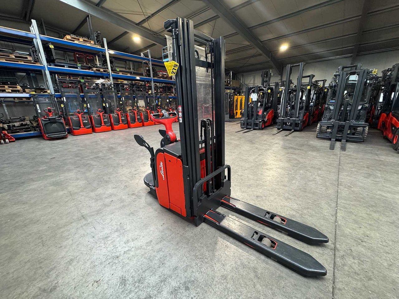 2012 SERVICE +UVV 09/2026 LINDE L16AP 1.600KG TRIPLEX 470CM PALLET TRUCK ANT 4.430 HOURS - Forklift: picture 3 2012 SERVICE +UVV 09/2026 LINDE L16AP 1.600KG TRIPLEX 470CM PALLET TRUCK ANT 4.430 HOURS - Forklift: picture 3