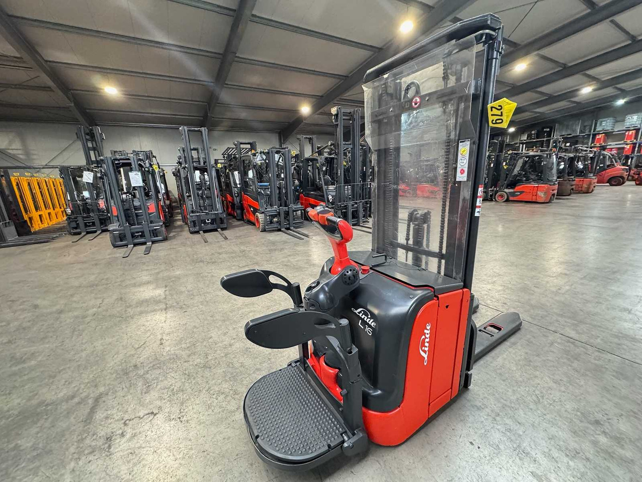 2012 SERVICE +UVV 09/2026 LINDE L16AP 1.600KG TRIPLEX 470CM PALLET TRUCK ANT 4.430 HOURS - Forklift: picture 5 2012 SERVICE +UVV 09/2026 LINDE L16AP 1.600KG TRIPLEX 470CM PALLET TRUCK ANT 4.430 HOURS - Forklift: picture 5
