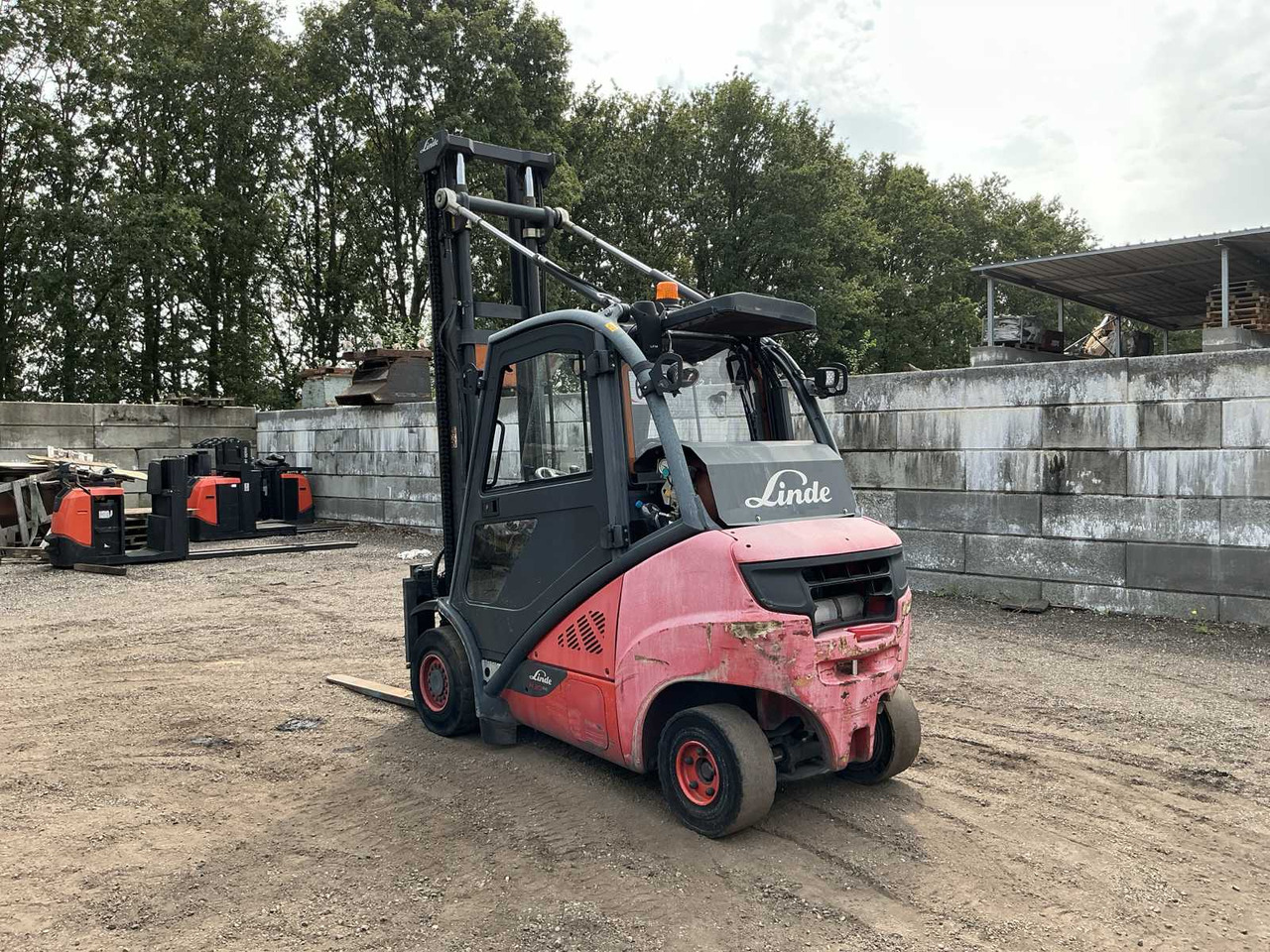 2016 LINDE H30 FORKLIFT - Forklift: picture 3 2016 LINDE H30 FORKLIFT - Forklift: picture 3