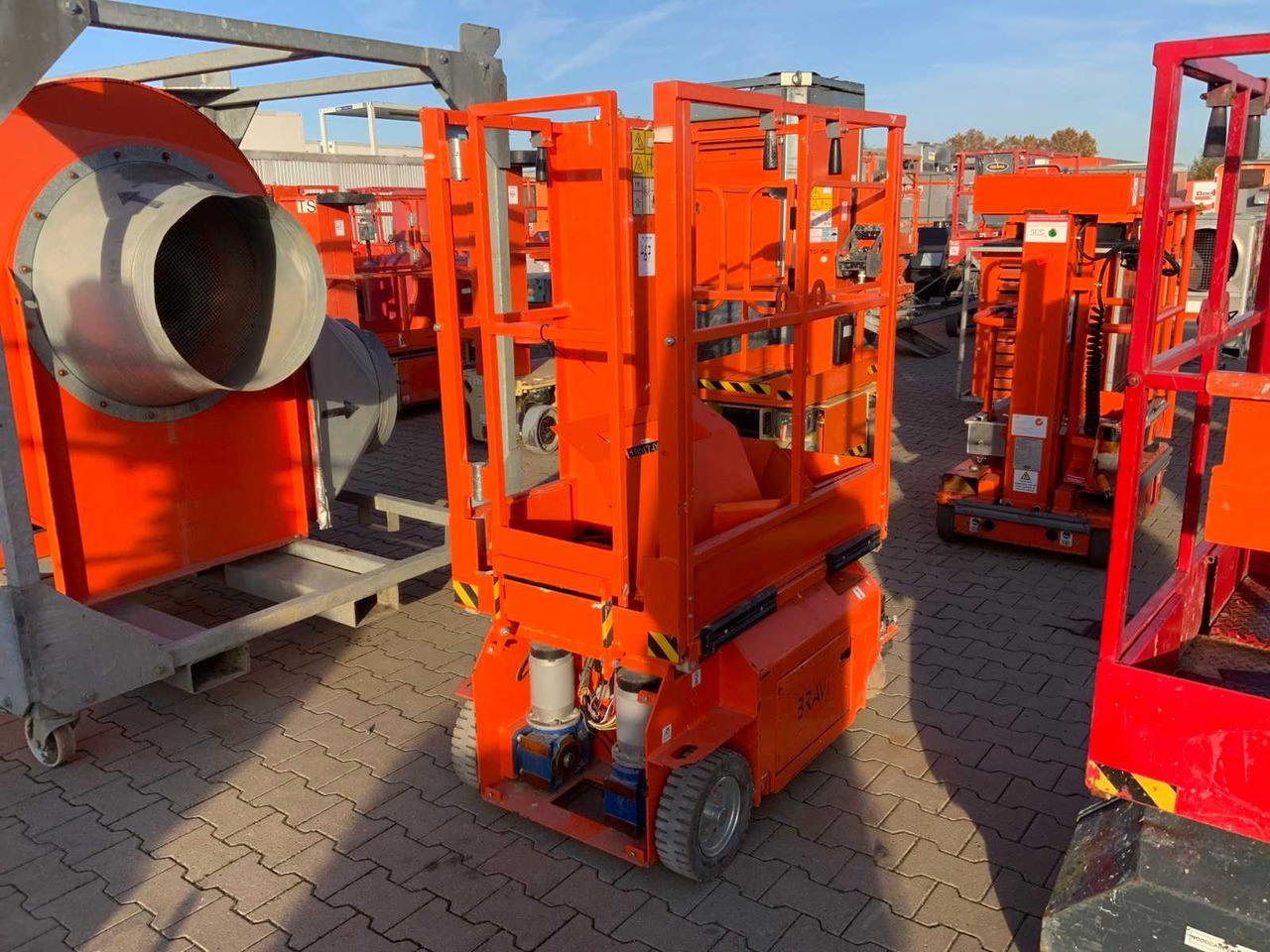 2019 BRAVIISOL LEONARDO LUI MINI HD AERIAL PLATFORM / PASSENGER LIFT - Aerial platform: picture 2 2019 BRAVIISOL LEONARDO LUI MINI HD AERIAL PLATFORM / PASSENGER LIFT - Aerial platform: picture 2