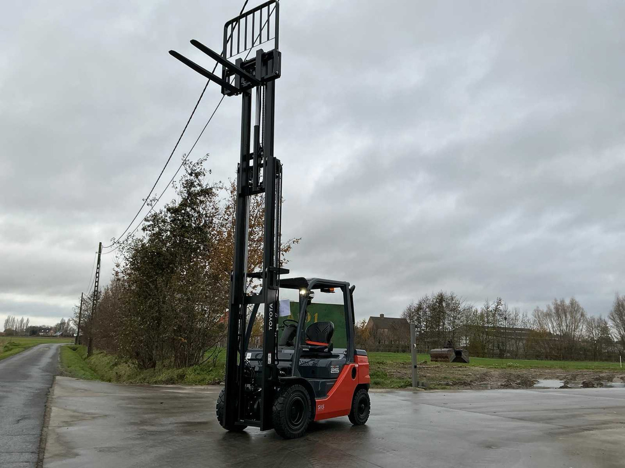 2024 TOYOTA 52-8FDF25 FORKLIFT - Forklift: picture 2 2024 TOYOTA 52-8FDF25 FORKLIFT - Forklift: picture 2