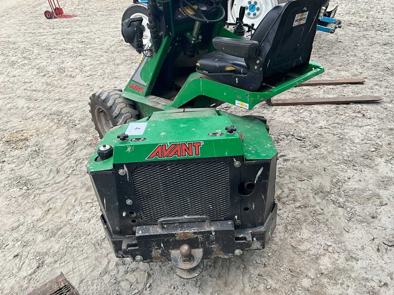 Skid steer loader AVANT 520+: picture 6