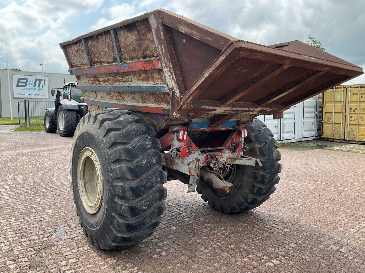 Alasko Gen 1 - Farm tipping trailer/ Dumper: picture 4 Alasko Gen 1 - Farm tipping trailer/ Dumper: picture 4