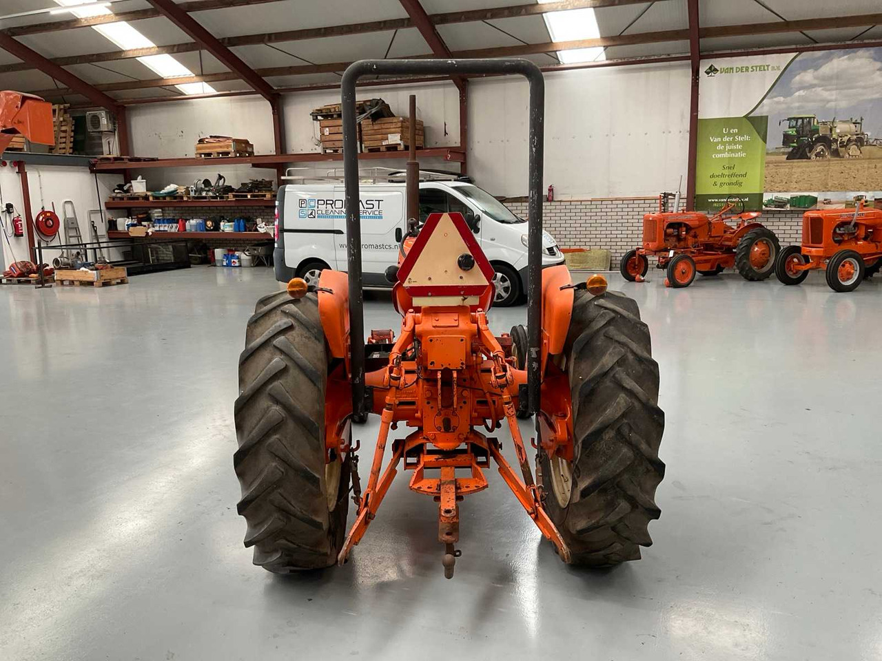 Farm tractor Allis-Chalmers FD4: picture 6