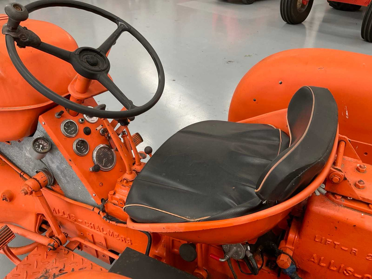 Farm tractor Allis-Chalmers FD4: picture 17