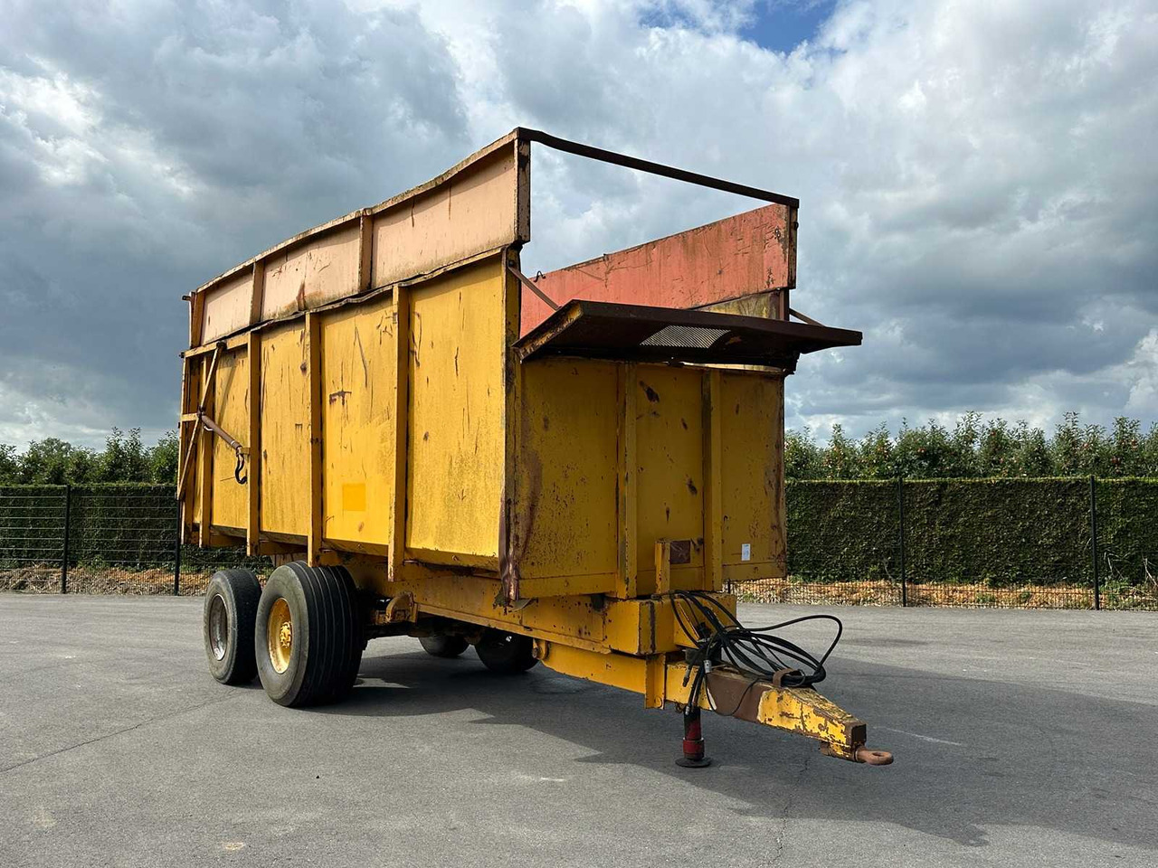 Bocon Kar - Farm tipping trailer/ Dumper: picture 1 Bocon Kar - Farm tipping trailer/ Dumper: picture 1