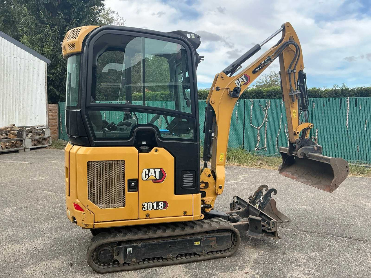 Mini excavator CAT 301.8: picture 6