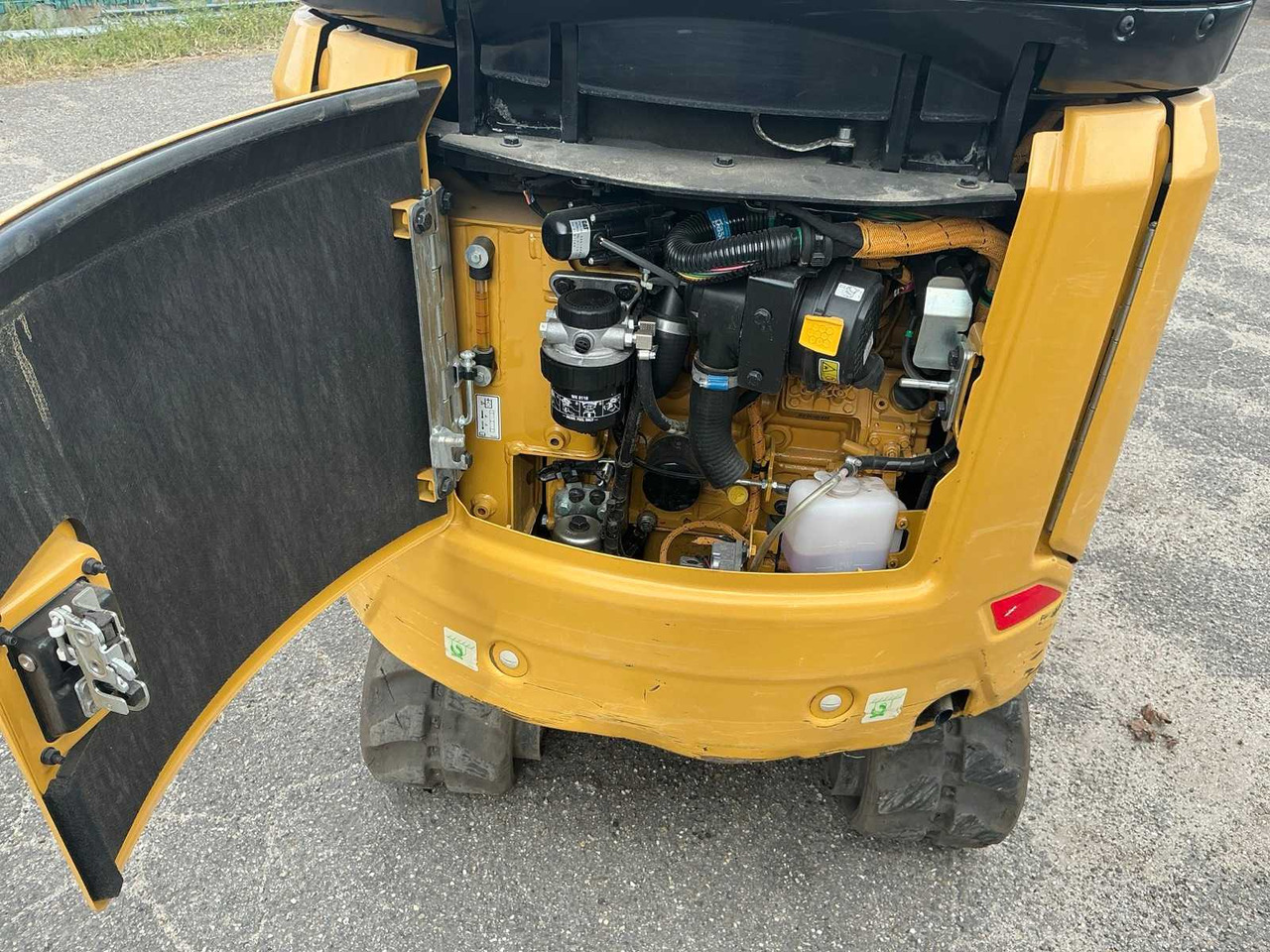 Mini excavator CAT 301.8: picture 22