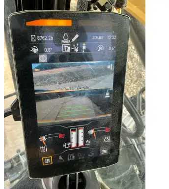 Crawler excavator CAT 320GPS: picture 23