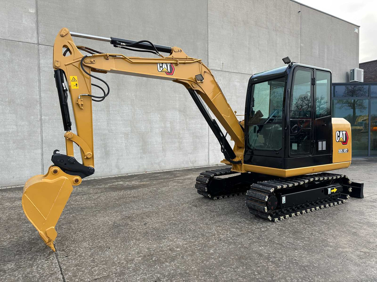 CATERPILLAR - 2017 - 305.5E2 - MIDI EXCAVATOR - Excavator: picture 1 CATERPILLAR - 2017 - 305.5E2 - MIDI EXCAVATOR - Excavator: picture 1
