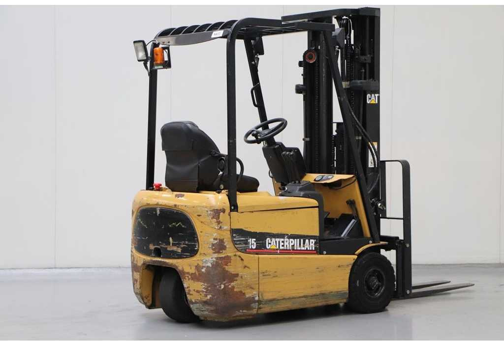 CATERPILLAR - EP15KRT - FORKLIFT TRIPLEX - SIDESHIFT, 3590 HOURS - Forklift: picture 2 CATERPILLAR - EP15KRT - FORKLIFT TRIPLEX - SIDESHIFT, 3590 HOURS - Forklift: picture 2