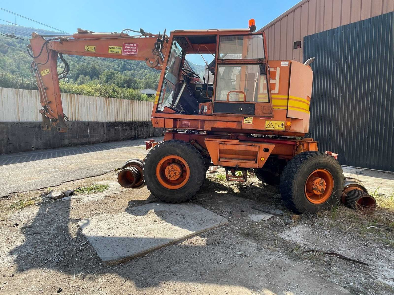 Case 688P - Wheel excavator: picture 3 Case 688P - Wheel excavator: picture 3