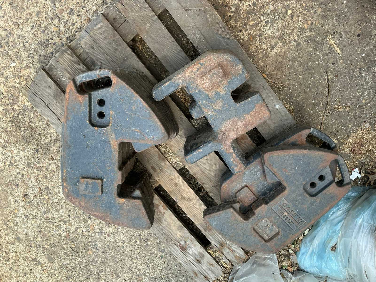 Case IH 86988727 - Front loader for tractor: picture 3 Case IH 86988727 - Front loader for tractor: picture 3