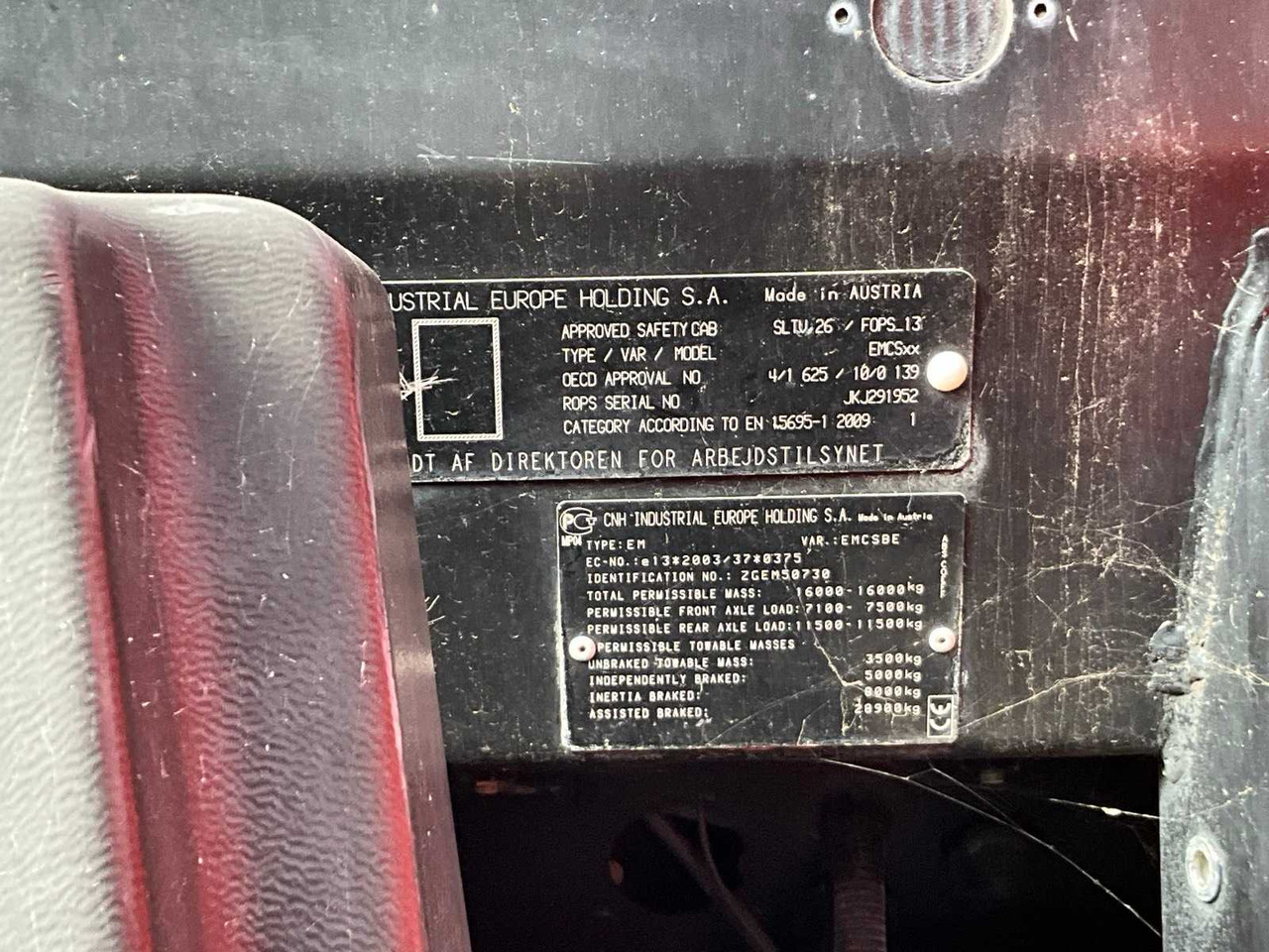 Farm tractor Case IH Optimaal 300 AFS CVX: picture 13
