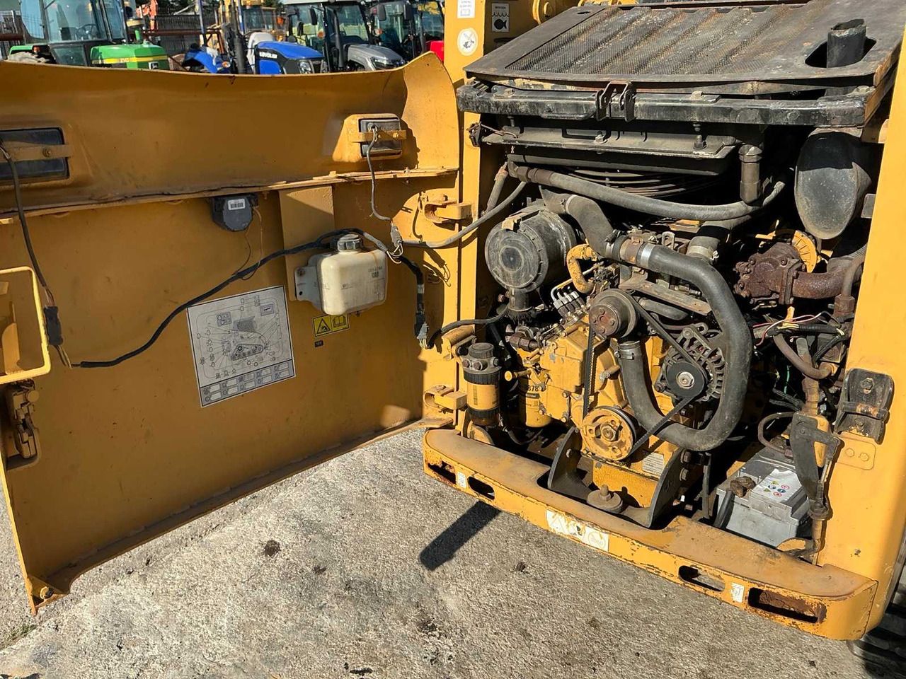 Caterpillar 247B - Skid steer loader: picture 2 Caterpillar 247B - Skid steer loader: picture 2