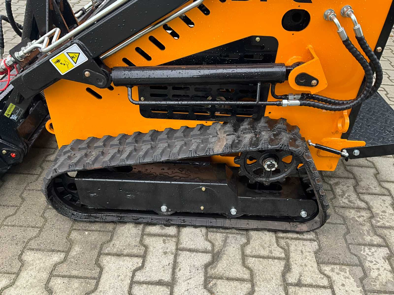 Skid steer loader DPC HT-320: picture 14