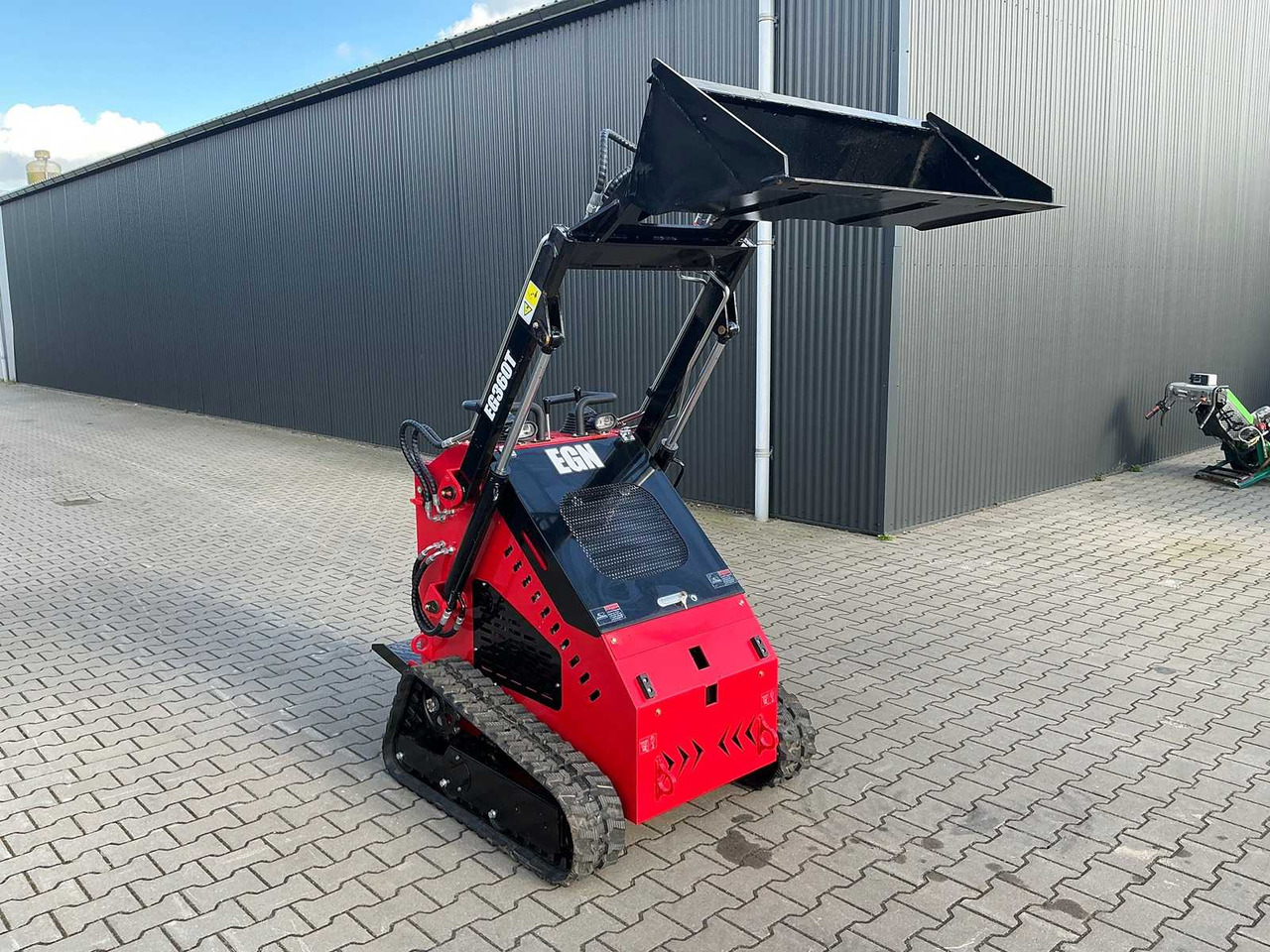 EGN EG360T - Skid steer loader: picture 3 EGN EG360T - Skid steer loader: picture 3