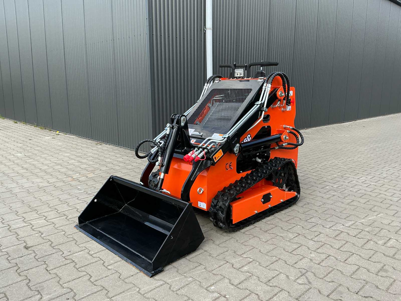 EGN EG36C - Skid steer loader: picture 1 EGN EG36C - Skid steer loader: picture 1