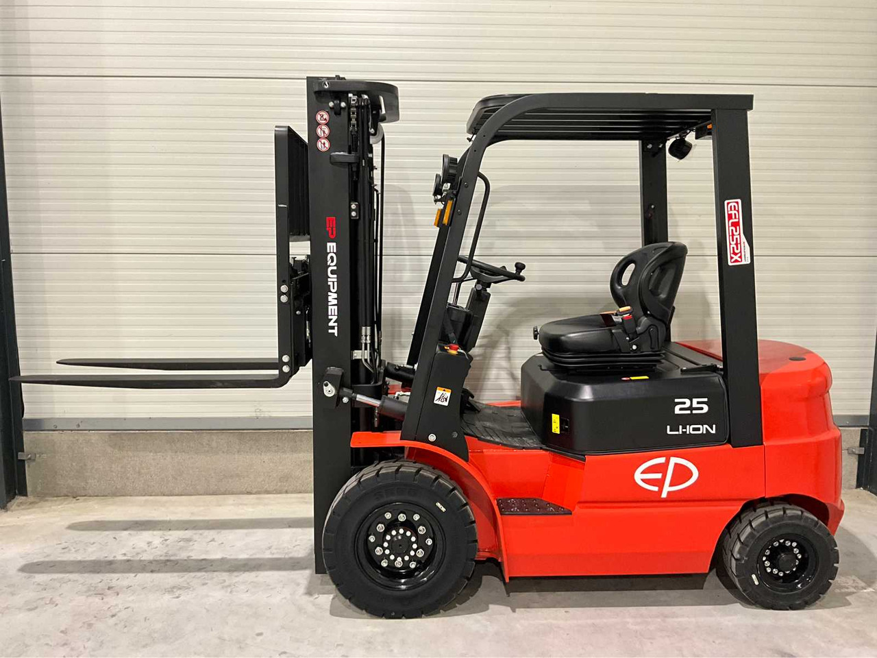 Forklift EP - 2025 - EFL 252 X - FORKLIFT TRUCK: picture 9 Forklift EP - 2025 - EFL 252 X - FORKLIFT TRUCK: picture 9