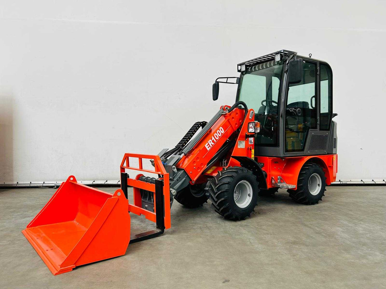 EVERUN - 2025 - ER1000 - TELESCOPIC ARTICULATED WHEEL LOADER KUBOTA EURO5 - Wheel loader: picture 1 EVERUN - 2025 - ER1000 - TELESCOPIC ARTICULATED WHEEL LOADER KUBOTA EURO5 - Wheel loader: picture 1