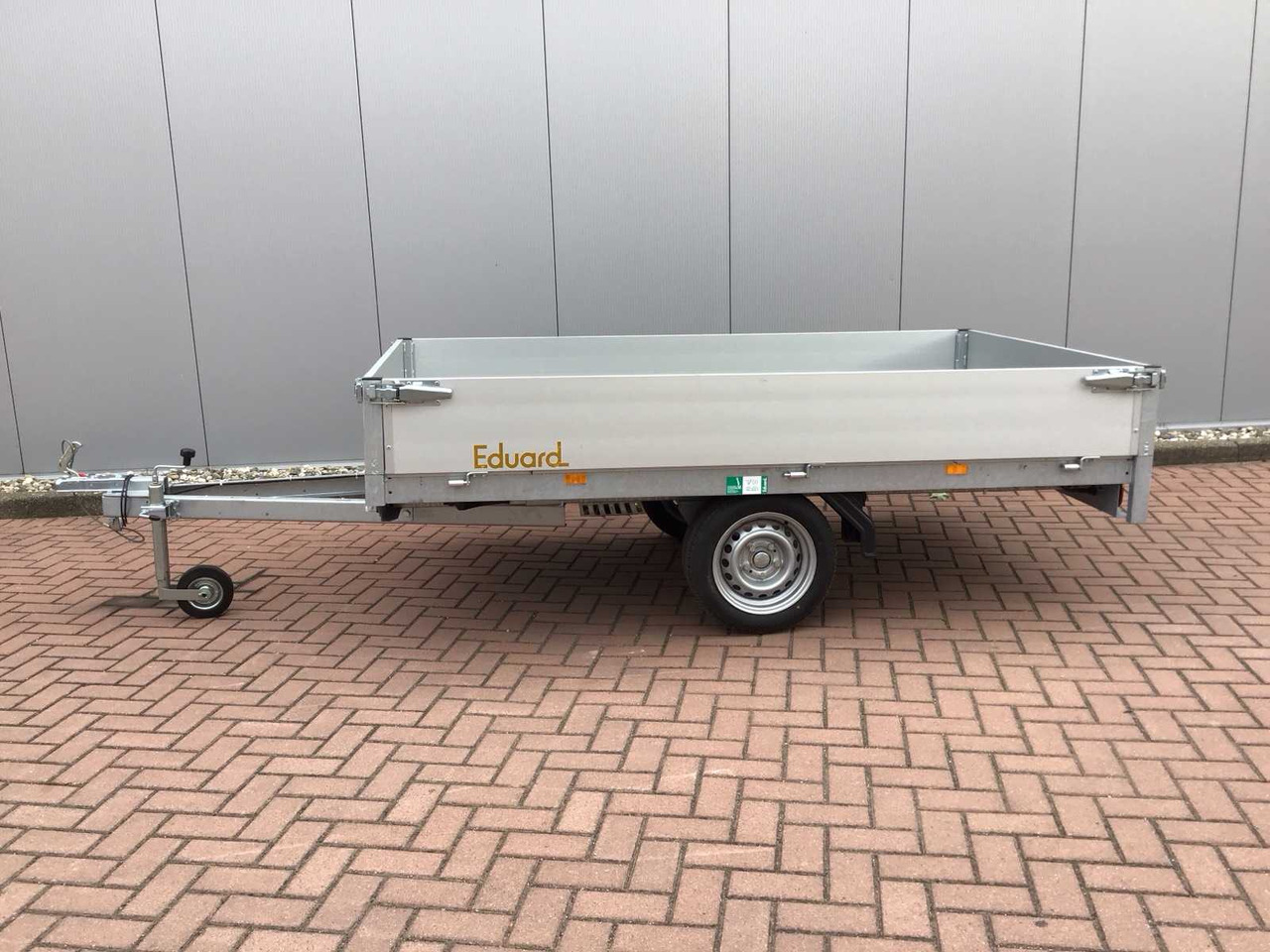 Eduard Plateauwagen - Farm tipping trailer/ Dumper: picture 2 Eduard Plateauwagen - Farm tipping trailer/ Dumper: picture 2