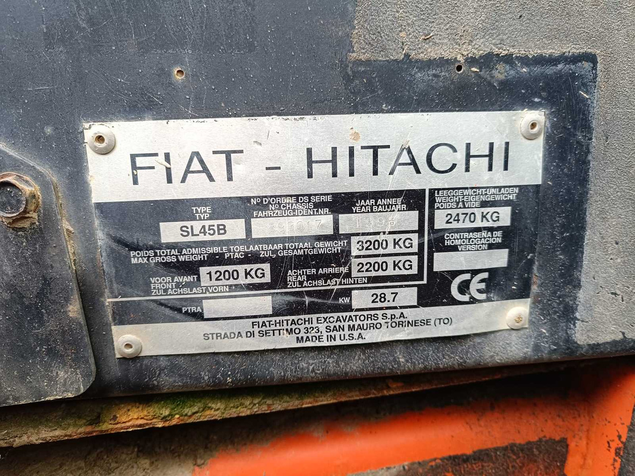 FIAT-HITACHI - SL45B - SKID STEER LOADER - 1998 - Compact track loader: picture 4 FIAT-HITACHI - SL45B - SKID STEER LOADER - 1998 - Compact track loader: picture 4