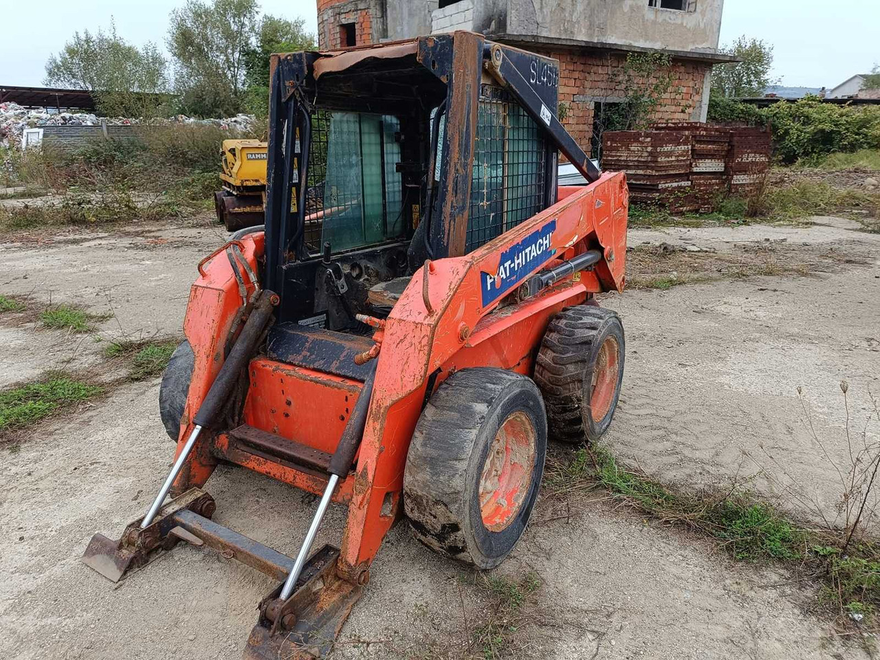 FIAT-HITACHI - SL45B - SKID STEER LOADER - 1998 - Compact track loader: picture 1 FIAT-HITACHI - SL45B - SKID STEER LOADER - 1998 - Compact track loader: picture 1