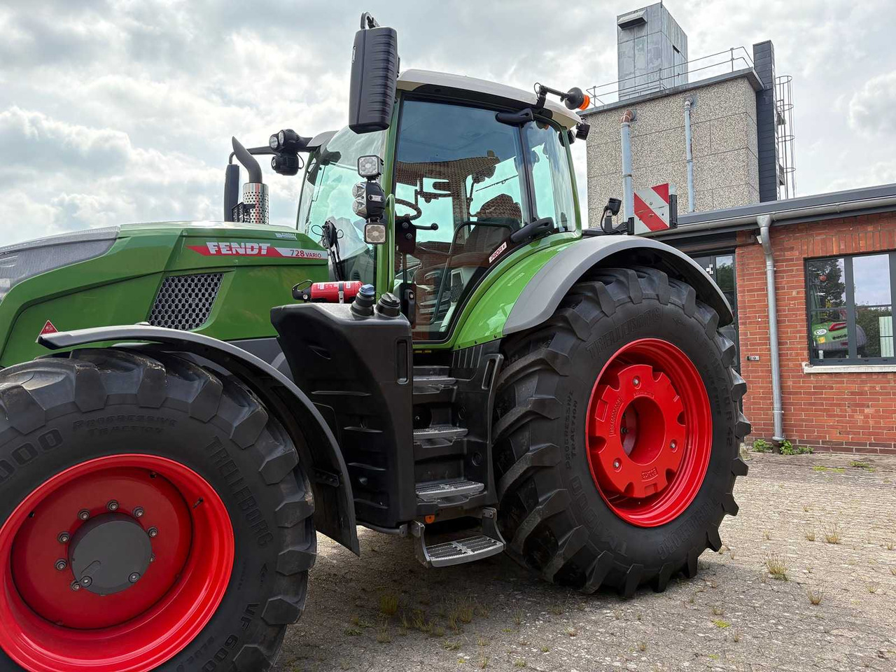 Fendt 728 Vario Gen7 Profi+ Setting2 - Farm tractor: picture 2 Fendt 728 Vario Gen7 Profi+ Setting2 - Farm tractor: picture 2