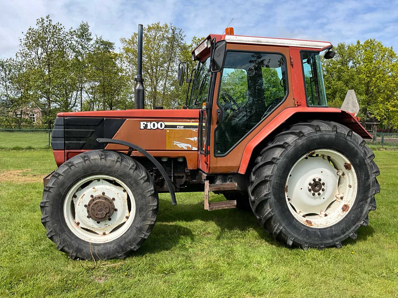 Fiat F100 DT - Farm tractor: picture 5 Fiat F100 DT - Farm tractor: picture 5