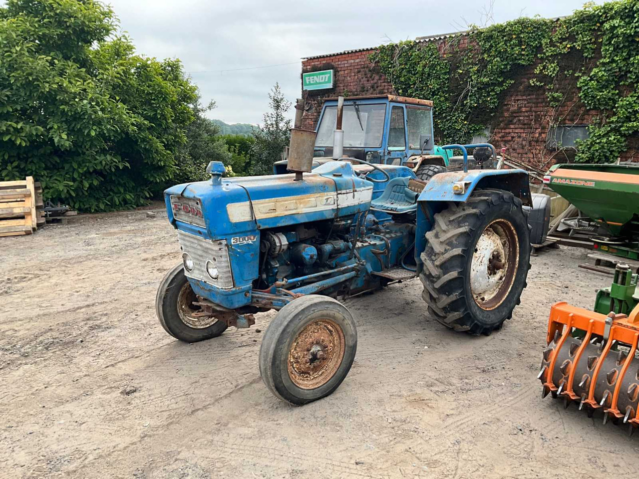 Ford 3000 - Farm tractor: picture 2 Ford 3000 - Farm tractor: picture 2
