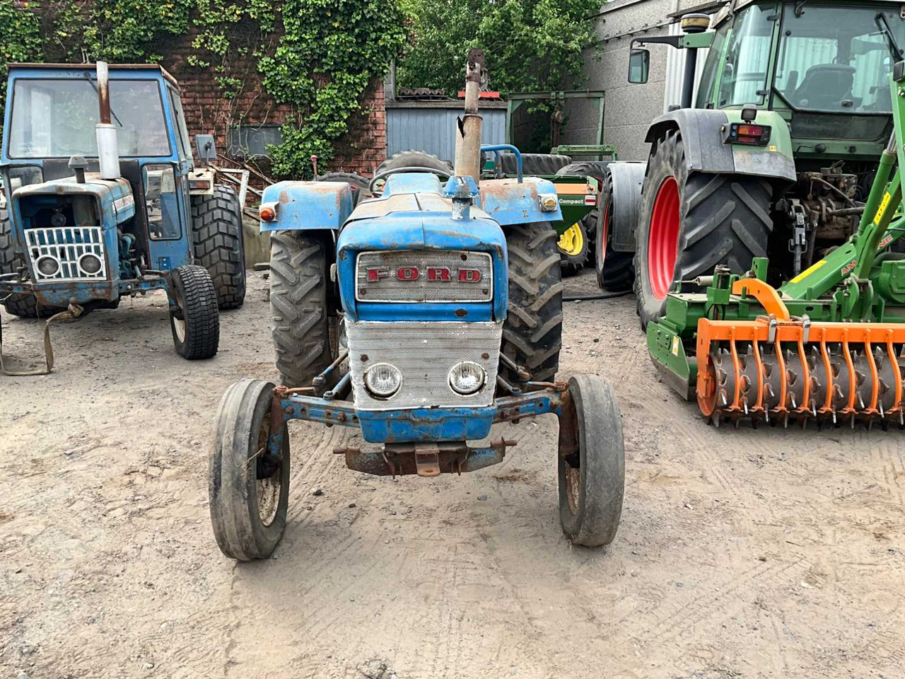 Ford 3000 - Farm tractor: picture 3 Ford 3000 - Farm tractor: picture 3