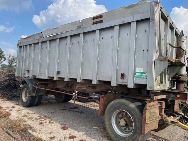 Fruehauf R19C - Farm tipping trailer/ Dumper: picture 4 Fruehauf R19C - Farm tipping trailer/ Dumper: picture 4