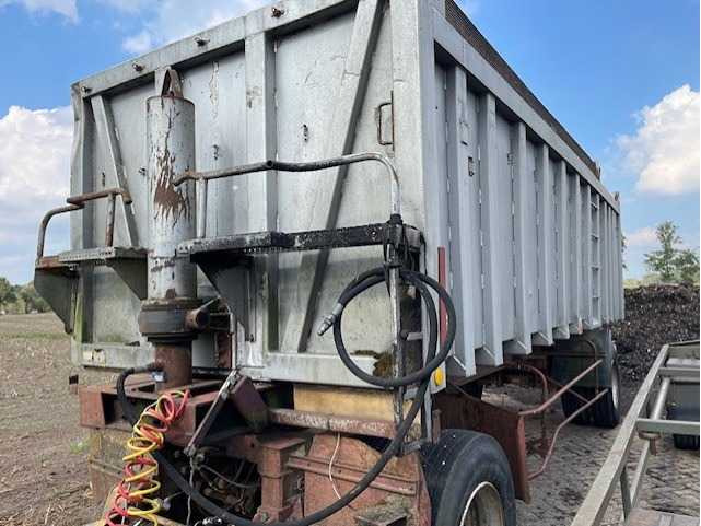 Fruehauf R19C - Farm tipping trailer/ Dumper: picture 2 Fruehauf R19C - Farm tipping trailer/ Dumper: picture 2