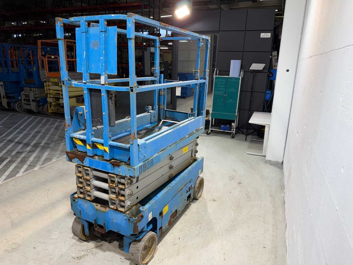 GENIE - 2009 - GS-1932 - AERIAL PLATFORM - Aerial platform: picture 4 GENIE - 2009 - GS-1932 - AERIAL PLATFORM - Aerial platform: picture 4