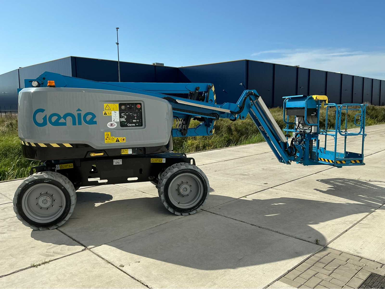 Genie Z-45 FE/DC - Aerial platform: picture 3 Genie Z-45 FE/DC - Aerial platform: picture 3