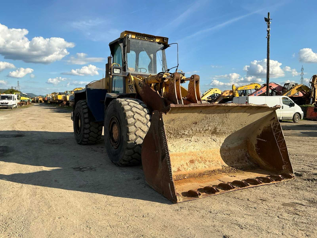 Wheel loader HANOMAG 70 E: picture 15