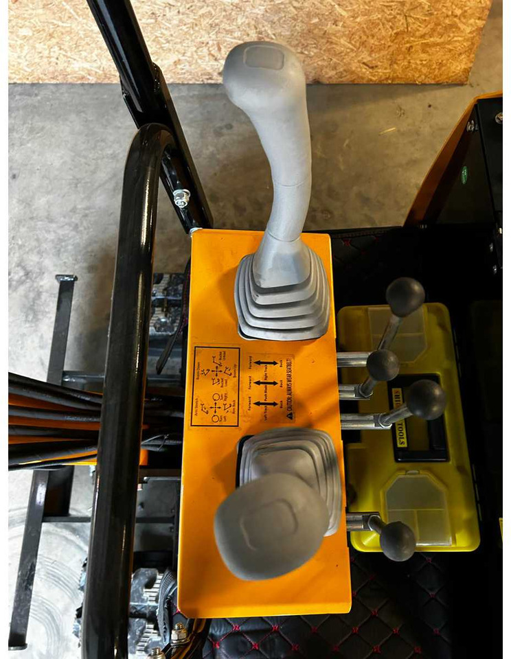 Mini excavator HT10 MINI EXCAVATOR 2025: picture 19