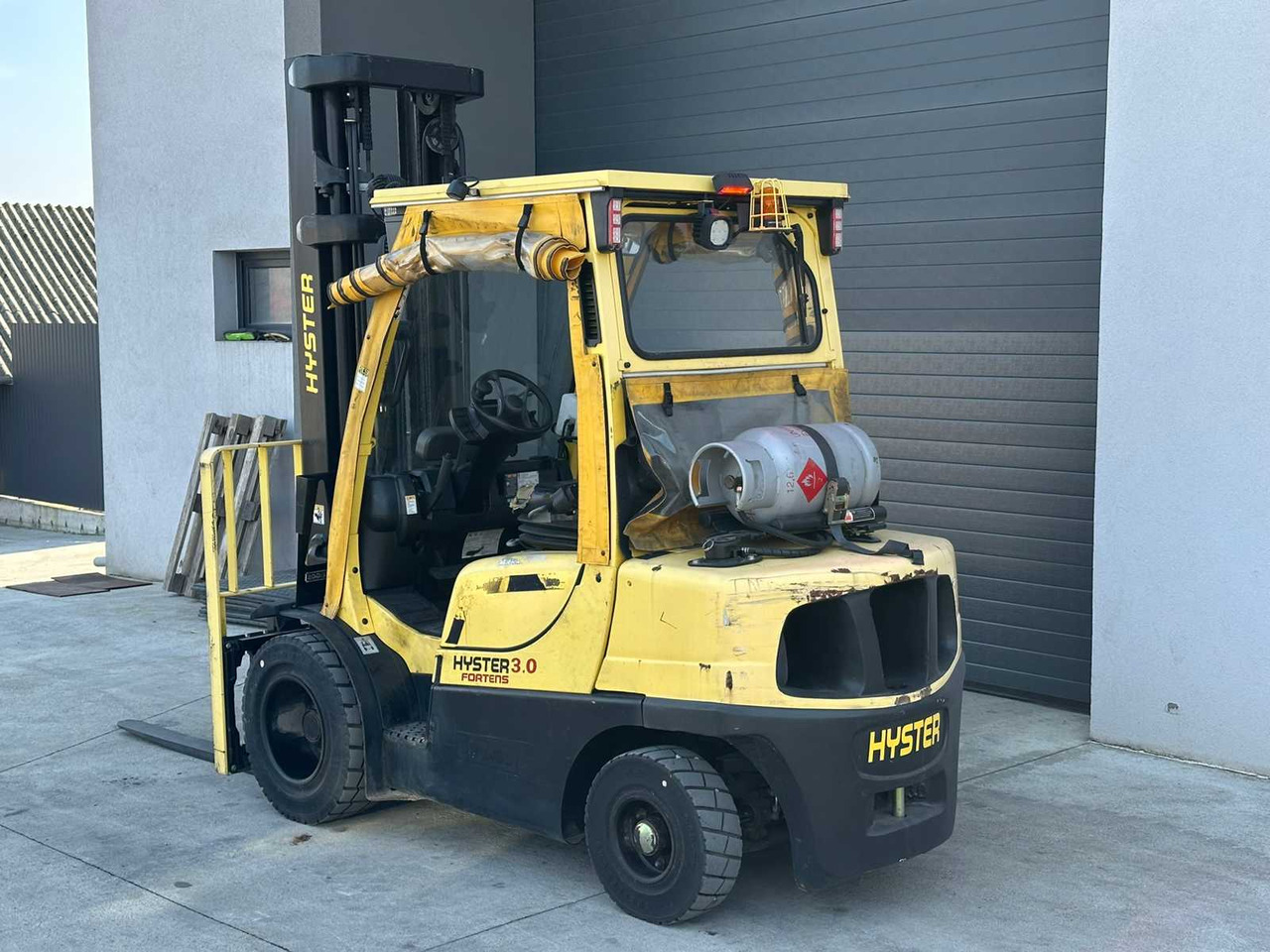 HYSTER - H3.0FT - FORKLIFT TRUCKS - 2014 - Forklift: picture 3 HYSTER - H3.0FT - FORKLIFT TRUCKS - 2014 - Forklift: picture 3