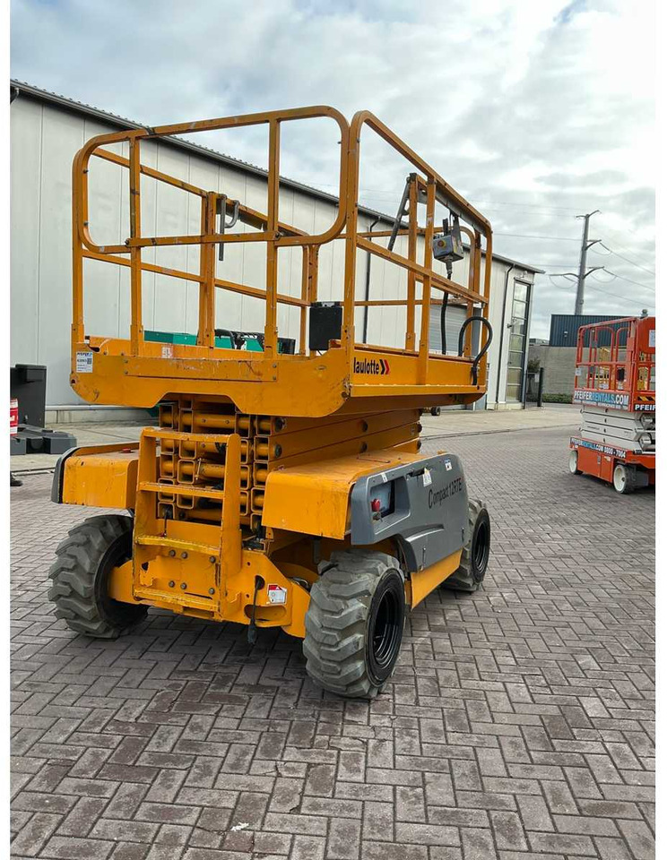 Haulotte Compact 12 - Aerial platform: picture 5 Haulotte Compact 12 - Aerial platform: picture 5