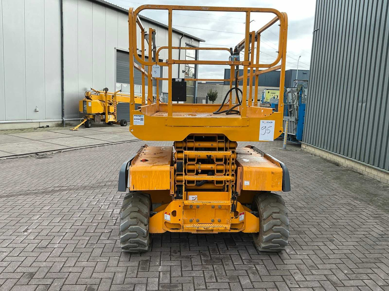 Haulotte Compact 12RTE - Aerial platform: picture 4 Haulotte Compact 12RTE - Aerial platform: picture 4