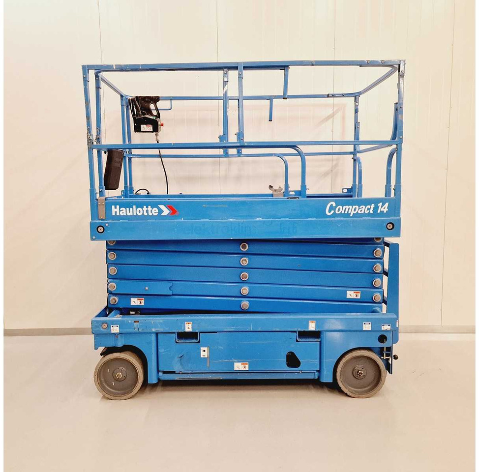 Haulotte Compact 14 - Aerial platform: picture 2 Haulotte Compact 14 - Aerial platform: picture 2