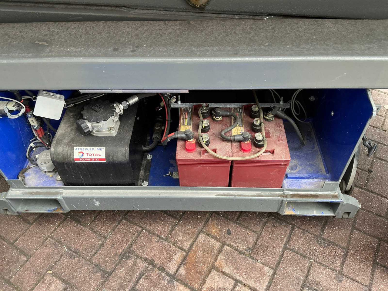 Aerial platform Holland lift HL-7814: picture 19 Aerial platform Holland lift HL-7814: picture 19