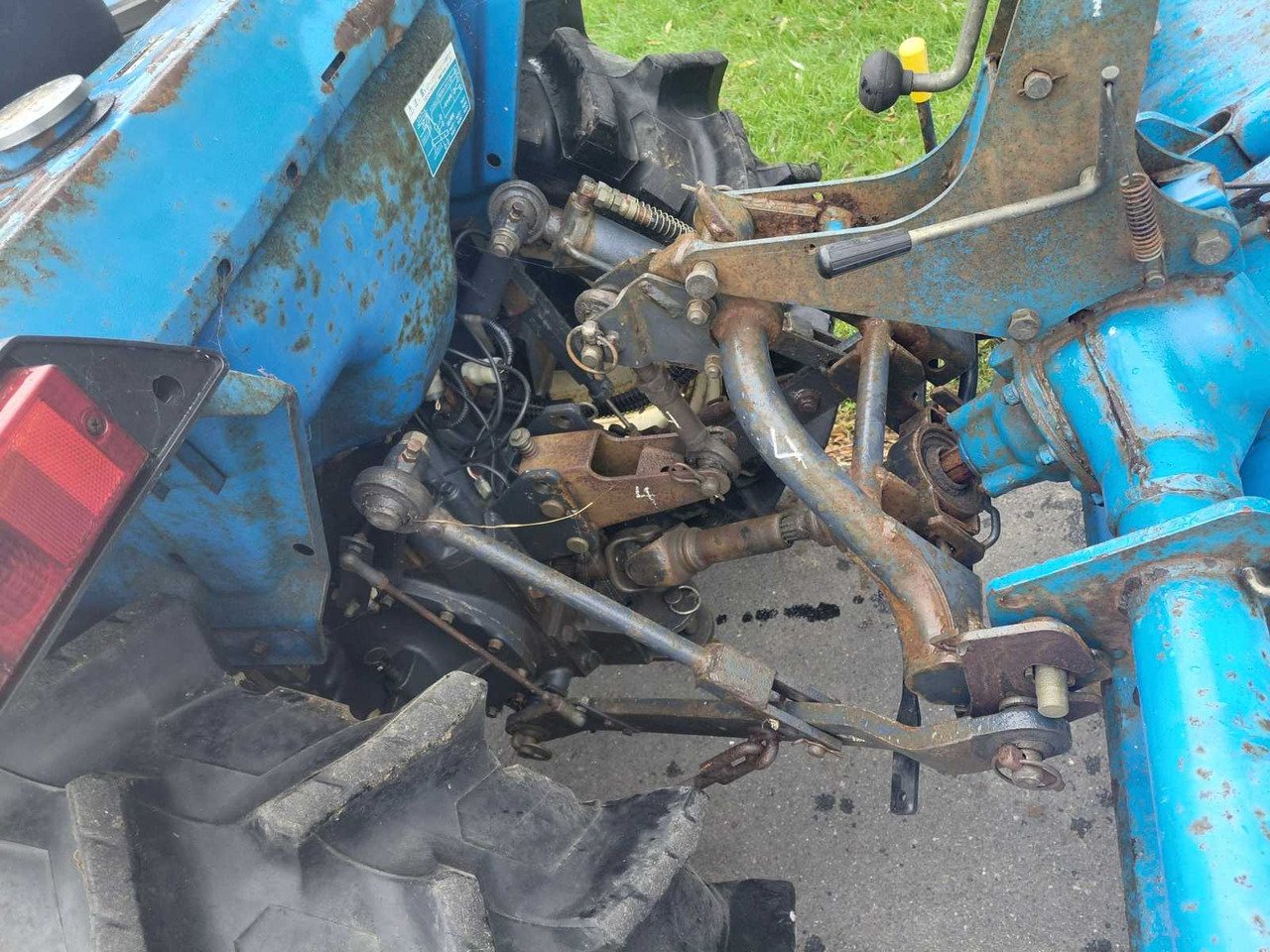 Compact tractor Iseki TA227: picture 12