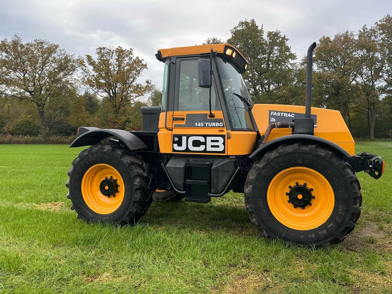 JCB 1993 JCB FASTRAC 145 TURBO ALL-WHEEL DRIVE TRACTOR - Farm tractor: picture 5 JCB 1993 JCB FASTRAC 145 TURBO ALL-WHEEL DRIVE TRACTOR - Farm tractor: picture 5