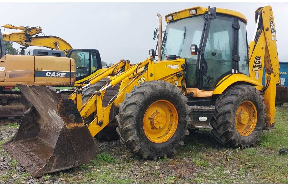 JCB 4CX BACKHOE LOADER WITH 4-IN-1 BUCKET AND TELESCOPIC BOOM - Backhoe loader: picture 5 JCB 4CX BACKHOE LOADER WITH 4-IN-1 BUCKET AND TELESCOPIC BOOM - Backhoe loader: picture 5