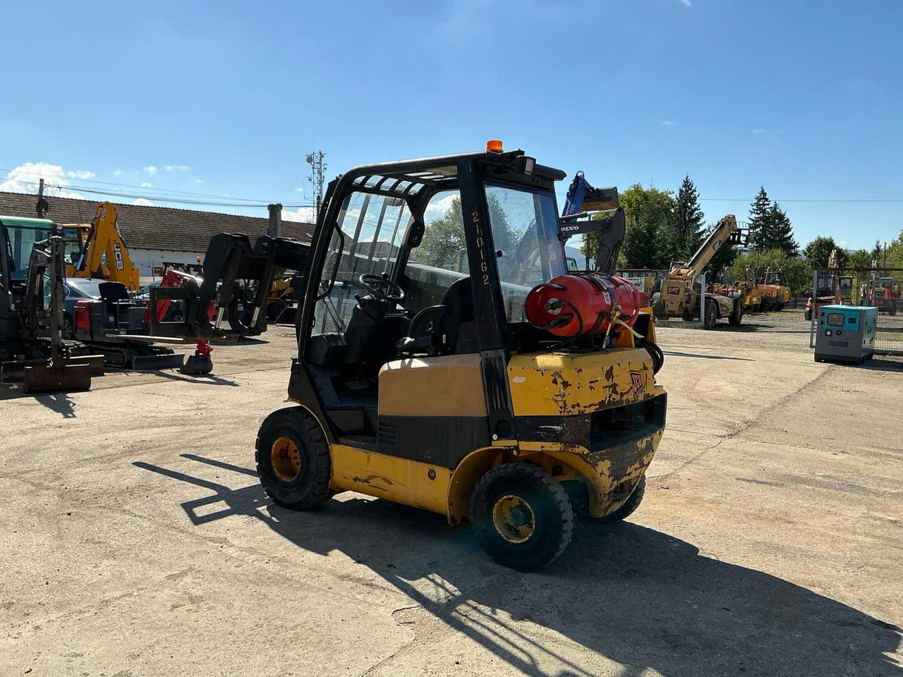 JCB - TELETRUCK - FORKLIFT TRUCKS - 2005 - Forklift: picture 4 JCB - TELETRUCK - FORKLIFT TRUCKS - 2005 - Forklift: picture 4