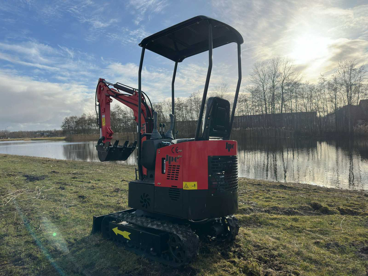 JPC HT12 R - Mini excavator: picture 4 JPC HT12 R - Mini excavator: picture 4