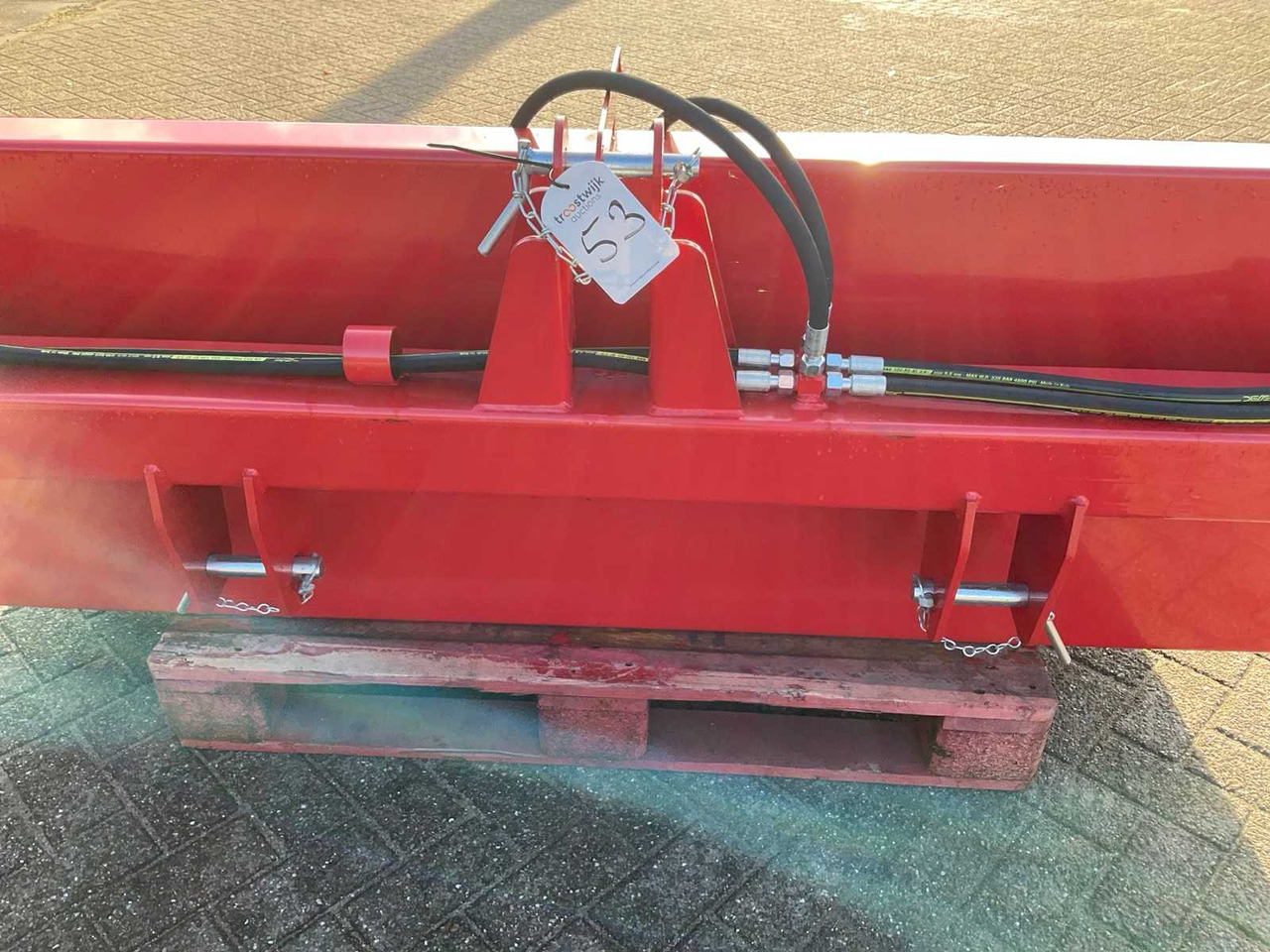 Jako - Front loader for tractor: picture 5 Jako - Front loader for tractor: picture 5