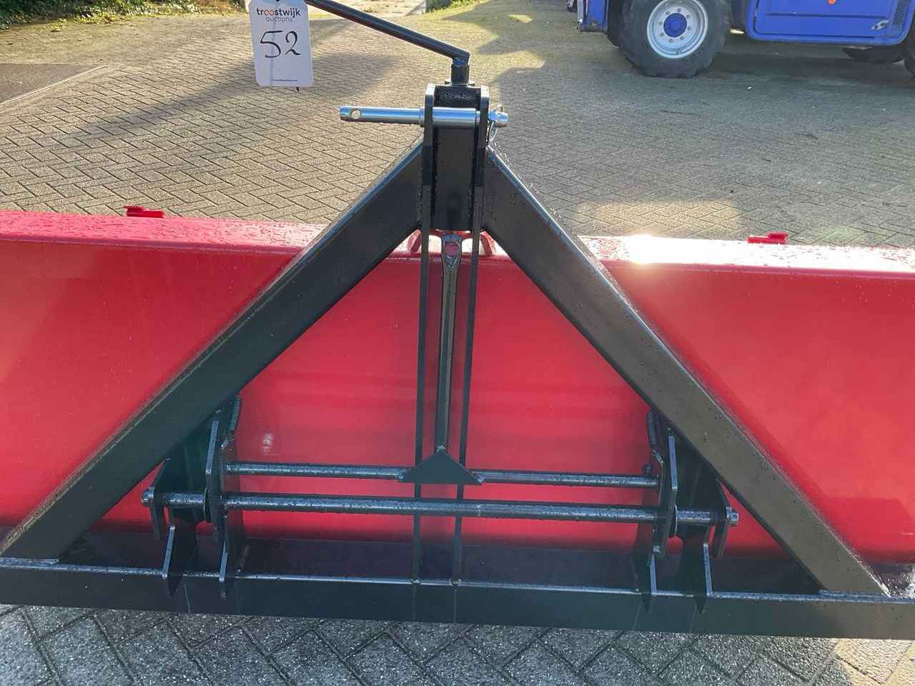 Jako - Front loader for tractor: picture 5 Jako - Front loader for tractor: picture 5